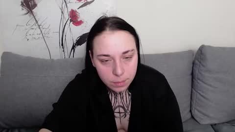 Snapshot of kattyroys chatting on 02.10.25 Katty online show from 02.10.25