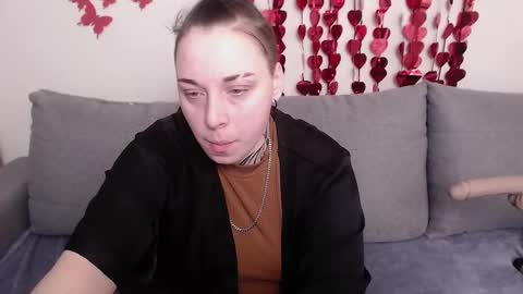 Snapshot of kattyroys chatting on 02.16.25 Katty online show from 02.16.25