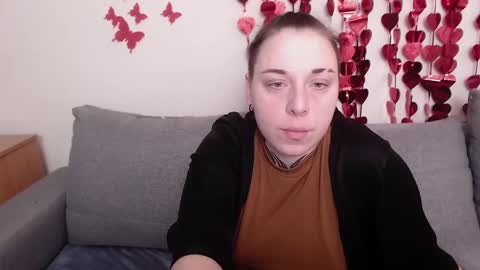 Snapshot of kattyroys chatting on 02.17.25 Katty online show from 02.17.25