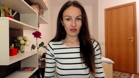 Snapshot of kattysapphire chatting on 10.15.25 KattySapphire online show from 10.15.25