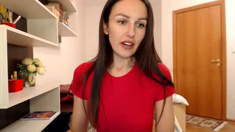 Snapshot of kattysapphire chatting on 10.21.25 KattySapphire online show from 10.21.25