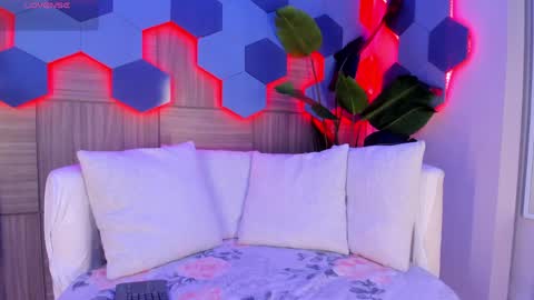    online show from 04.17.26