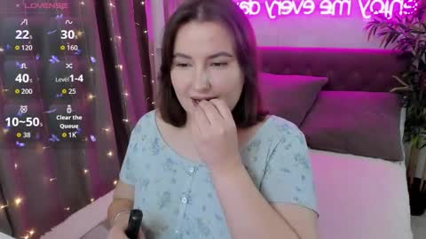 Kate online show from 10.18.25