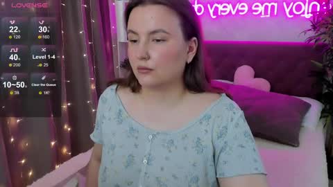 Snapshot of katyaneilson chatting on 06.05.26 Kate online show from 06.05.26