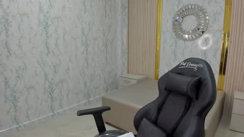 KatyBlondee  online show from 11.21.25