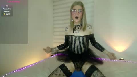 Snapshot of katylove888 chatting on 09.22.25 katy online show from 09.22.25