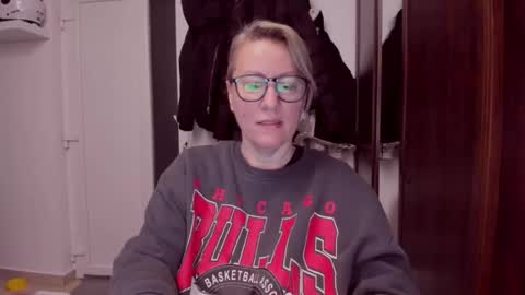 Snapshot of katynextdoor chatting on 02.02.26 Katy online show from 02.02.26