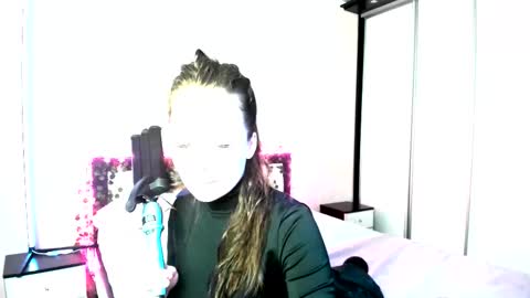 Snapshot of katyxkitten chatting on 11.23.25 Stesha online show from 11.23.25