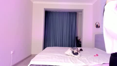 mai online show from 12.19.25