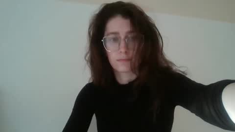 Snapshot of kawaii_snowflake chatting on 12.21.25 kawaii snowflake online show from 12.21.25