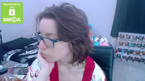 Snapshot of kawiisushi94 chatting on 12.12.24 KawaiiSushi online show from 12.12.24
