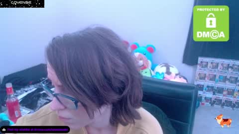 Snapshot of kawiisushi94 chatting on 12.23.24 KawaiiSushi online show from 12.23.24