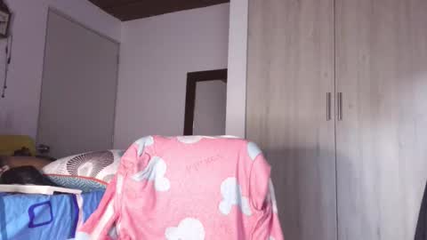  Khawit  online show from 09.27.25