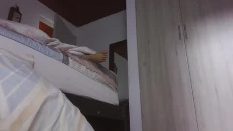  Khawit  online show from 10.21.25