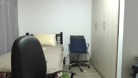  Khawit  online show from 11.20.25