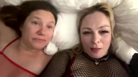 kay_la online show from 10.16.25