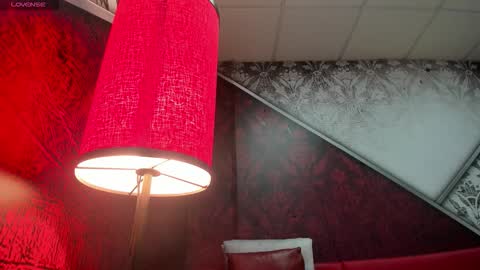 Kaya Tatte online show from 02.15.26