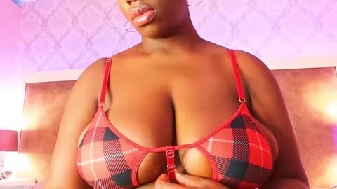 Snapshot of kayabrowns chatting on 02.22.25 Susan online show from 02.22.25