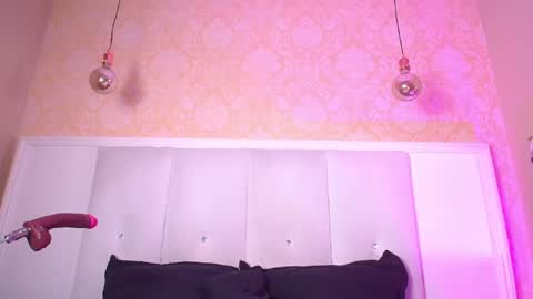 Snapshot of kayabrowns chatting on 03.06.25 Susan online show from 03.06.25