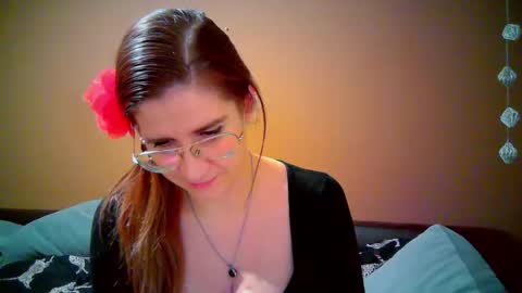 Snapshot of kayalips chatting on 10.31.25 KayaLips online show from 10.31.25