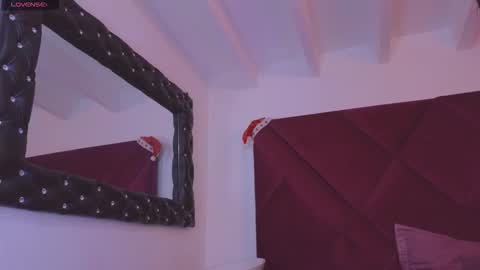 Snapshot of kayalstone chatting on 11.15.25 Cattleya stone online show from 11.15.25