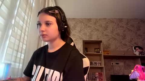 Snapshot of kaylacestero chatting on 08.01.26 Mary online show from 08.01.26