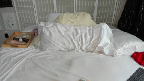 Kayla Cruise online show from 12.30.24