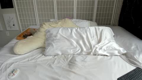 Kayla Cruise online show from 01.22.25