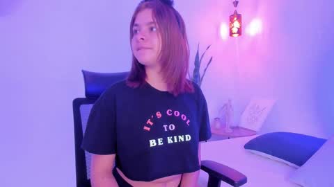      K A Y L A      online show from 10.20.25