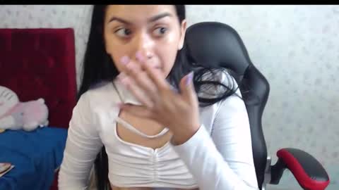 Snapshot of kaylak18x chatting on 10.03.25 Kayla online show from 10.03.25