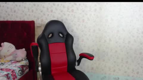 Snapshot of kaylak18x chatting on 10.13.25 Kayla online show from 10.13.25