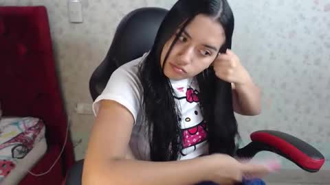 Snapshot of kaylak18x chatting on 11.11.25 Kayla online show from 11.11.25