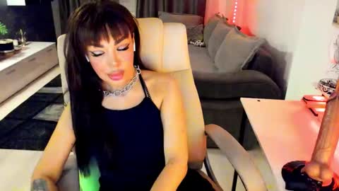 Snapshot of kaylee____77 chatting on 11.05.25 kaylee online show from 11.05.25