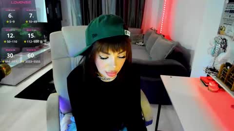 Snapshot of kaylee____77 chatting on 11.14.25 kaylee online show from 11.14.25