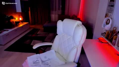 Snapshot of kaylee____77 chatting on 01.14.26 kaylee online show from 01.14.26