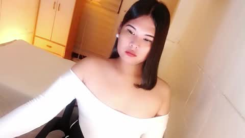 Y O U R        F U T U R E       K A Y L E E  online show from 10.06.25