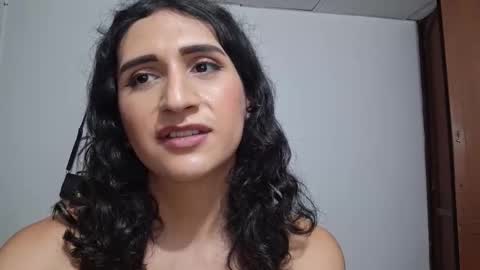 Snapshot of kayleesims_ chatting on 11.10.25 Kaylee Sims online show from 11.10.25