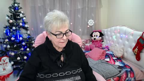 kaylesmoll online show from 12.26.24