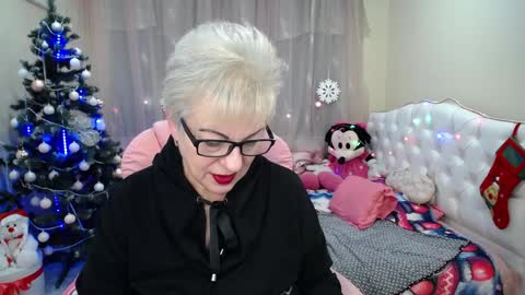 kaylesmoll online show from 12.29.24