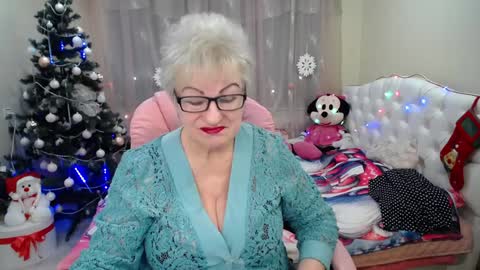 kaylesmoll online show from 01.14.25