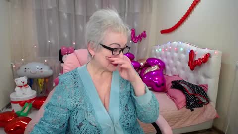 kaylesmoll online show from 02.01.25