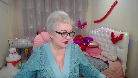 kaylesmoll online show from 02.05.25