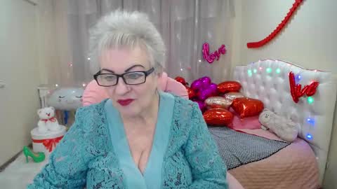 kaylesmoll online show from 02.09.25