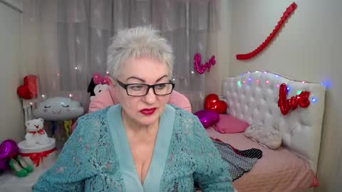 kaylesmoll online show from 02.13.25
