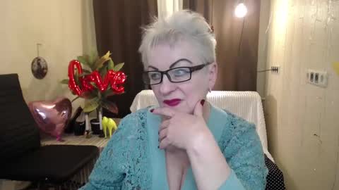 kaylesmoll online show from 02.16.25