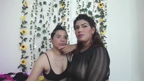 Snapshot of kaylie_and_dakota_ chatting on 12.17.24 kaylie and dakota  online show from 12.17.24