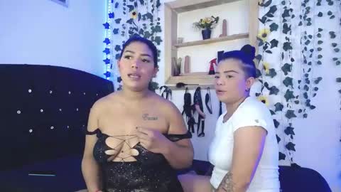 Snapshot of kaylie_and_dakota_ chatting on 10.21.25 kaylie and dakota  online show from 10.21.25