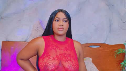 Snapshot of kaylie_mitchel chatting on 11.02.25 KAYLIE online show from 11.02.25