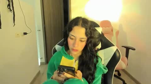 kaylie online show from 11.18.25