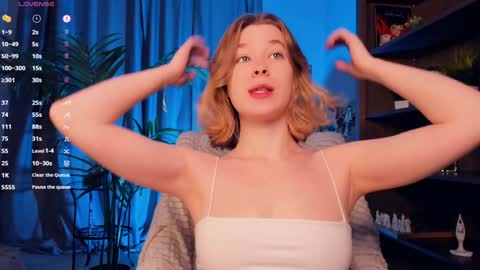 Snapshot of kaylisse chatting on 10.03.25 Hi Im Arina 3 online show from 10.03.25